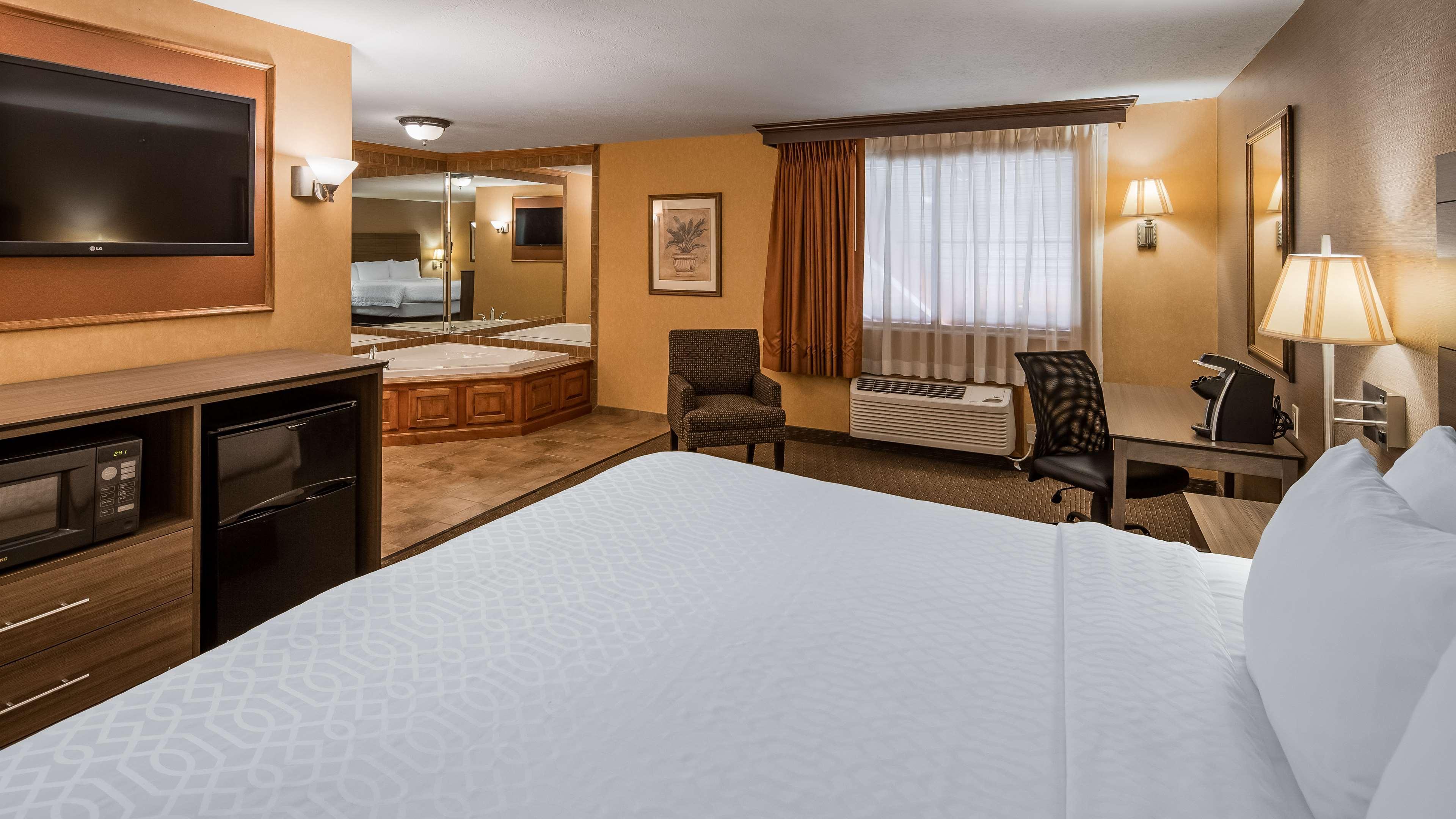 Best Western Plus North Canton Inn & Suites Zewnętrze zdjęcie